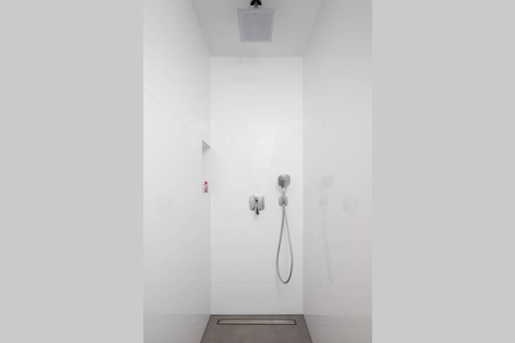 Apartamento Holiday In Bol **** Green Exterior foto
