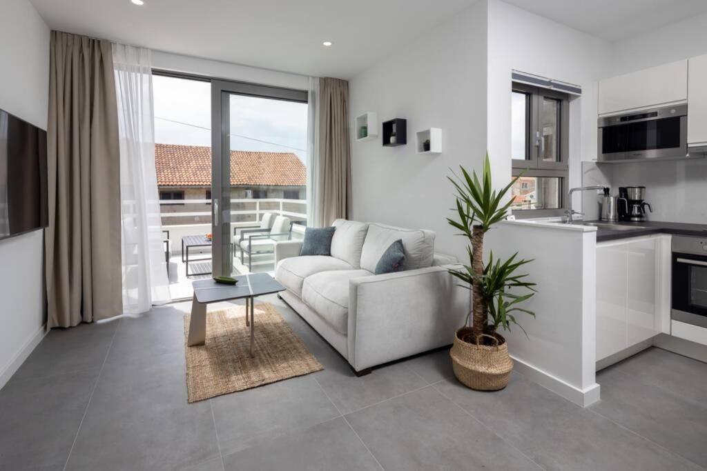 Apartamento Holiday In Bol **** Green Exterior foto